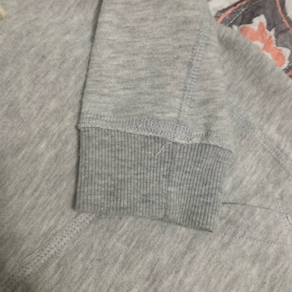 Abercrombie & Fitch sweatshirt - Picture 5 of 6